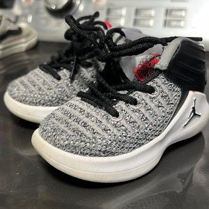 JORDAN 32 BT MVP toddler sneakers size 5